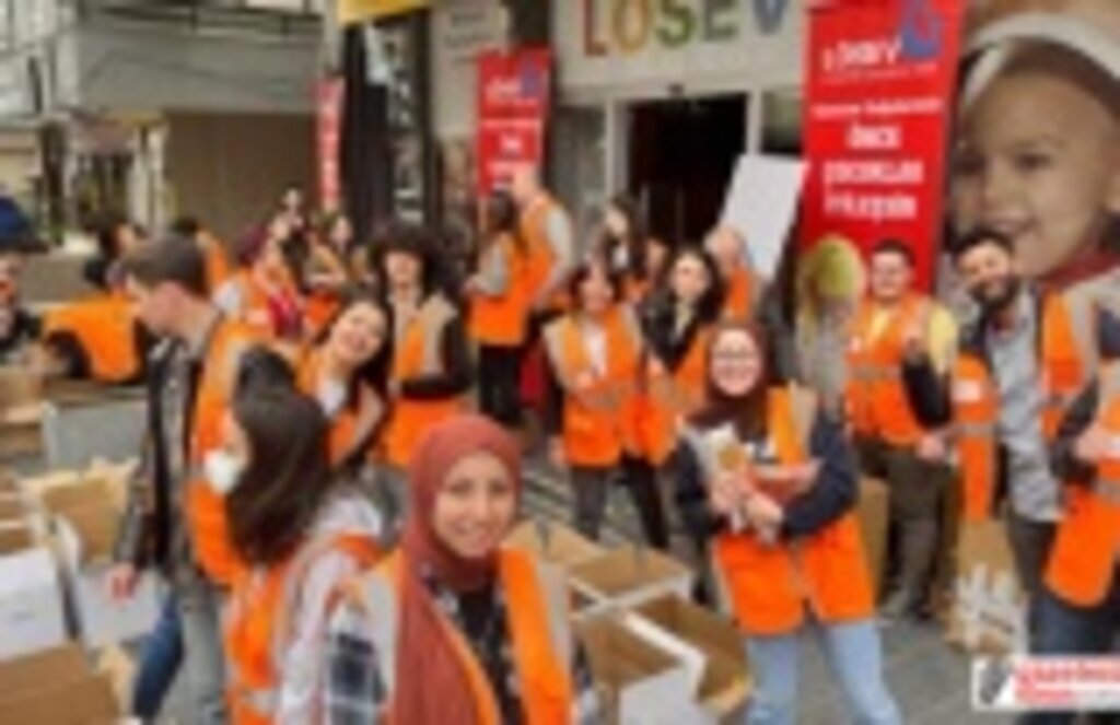 Ramazan’da Lösemili Çocuklara Koli Koli Mutluluk