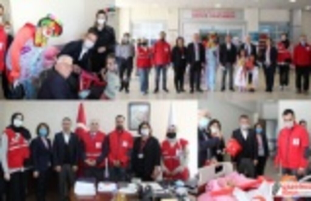 Samsun Kızılay'dan çocuk hastalara oyuncak