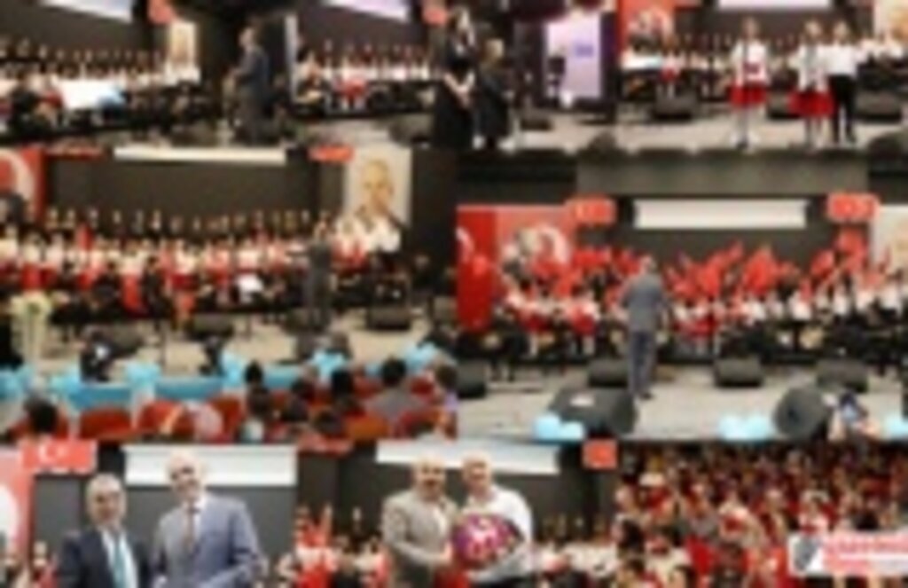 İlkadım Çocuk ve Gençlik Korosu'ndan muhteşem konser