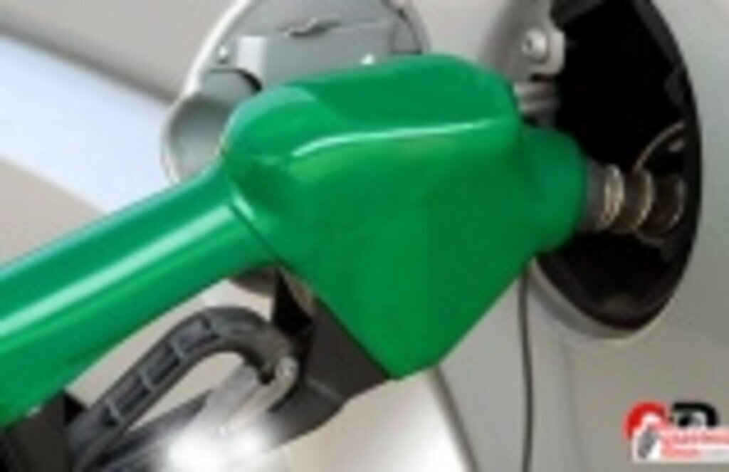 Benzin ve motorine indirim mi geldi? Motorin ne kadar oldu?