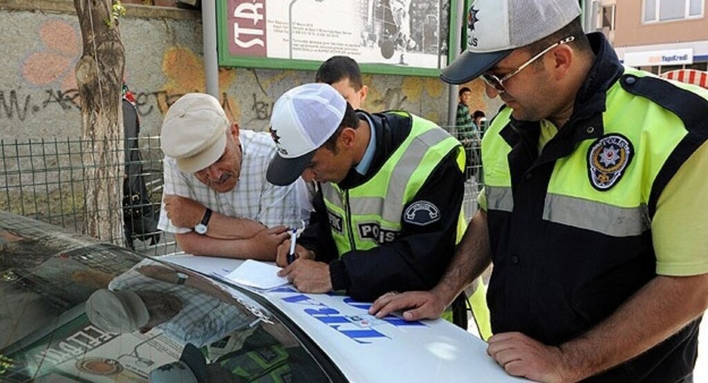 5 aylık trafik cezası 1 milyar lirayı geçti