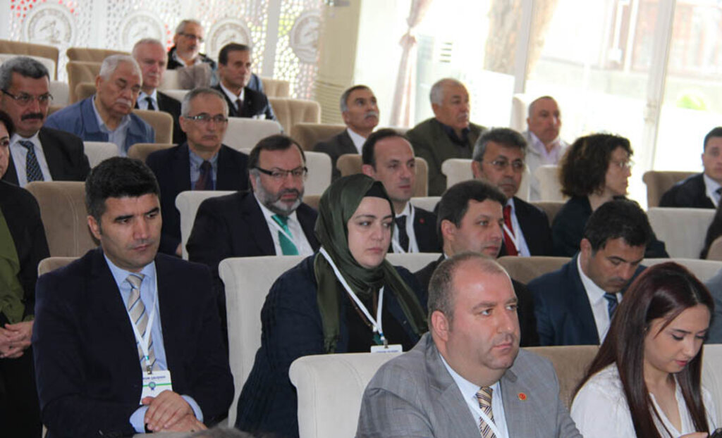 75 akademisyen Atakum’u konuştu