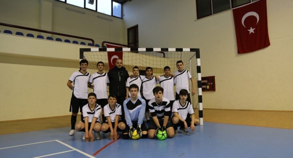 Abana'da futsal takımı kuruldu