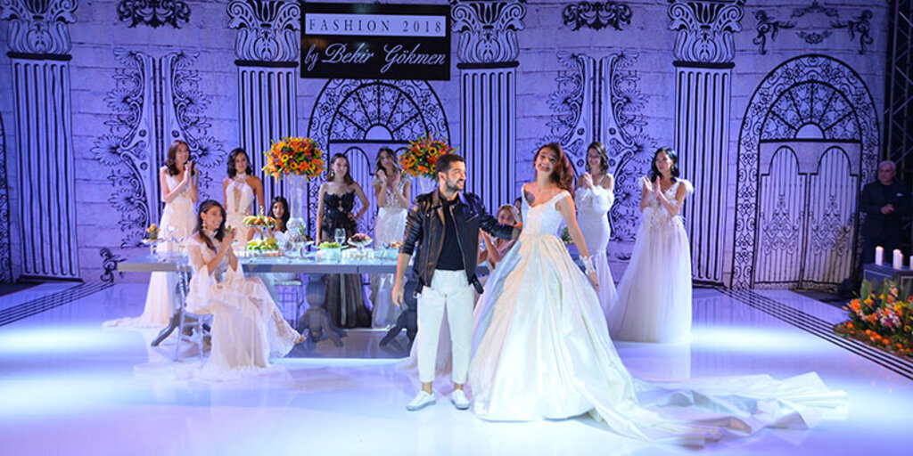 Adana Tüyap'da gelinlik defilesi