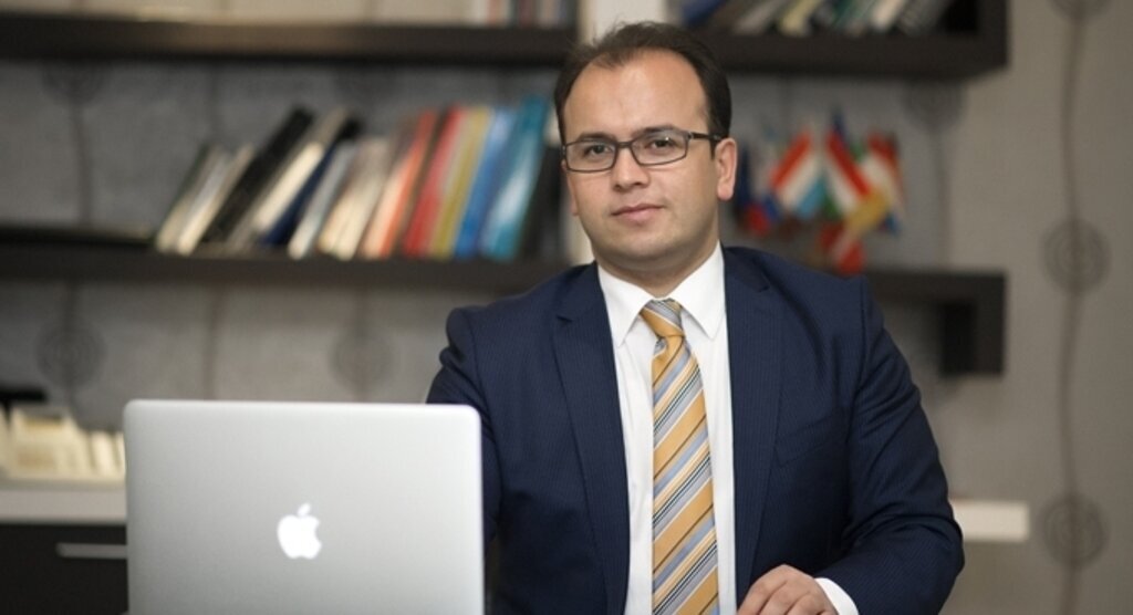 Adem Tuncer Aday Adaylığını açıklıyor