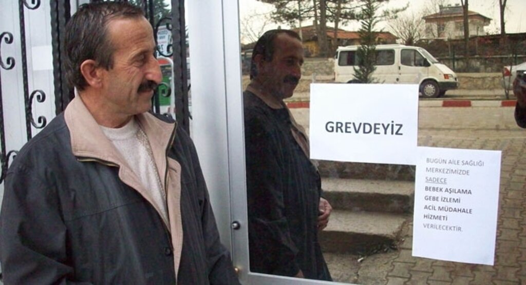 Aile hekimleri bir günlük greve gitti