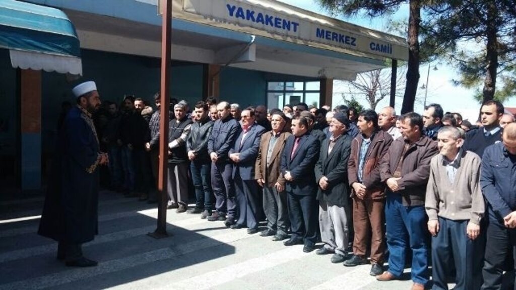 Ak Gençlik'ten şehit savcı için 17 ilçede Gıyabi Cenaze namazı