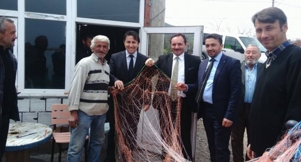 AK Parti adayı Hüseyin Avni Çatal, Yakakent ziyaretinde