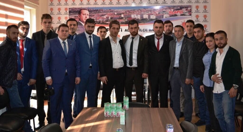 AK Parti Alaplı Gençlik Kolları olağan kongresi yapıldı