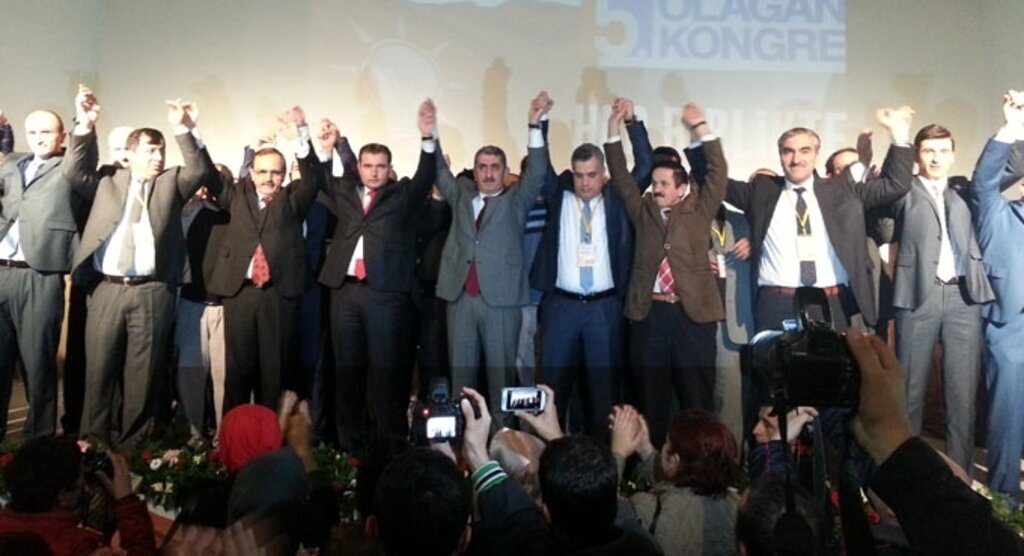 AK Parti Bafra İlçe Başkanı Tuncay Yurduseven güven tazeledi