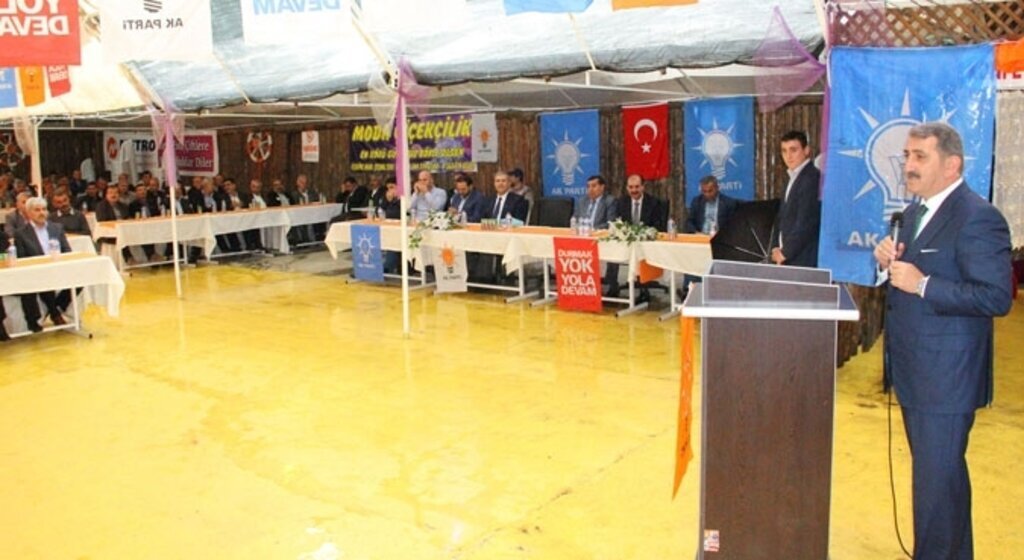 AK Parti İlçe Danışma Toplantılarına devam ediyor