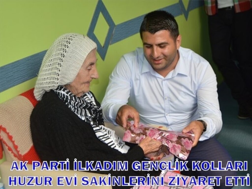 AK Parti İlkadım Gençlik Kolları Huzurevi Sakinlerini Ziyaret Etti