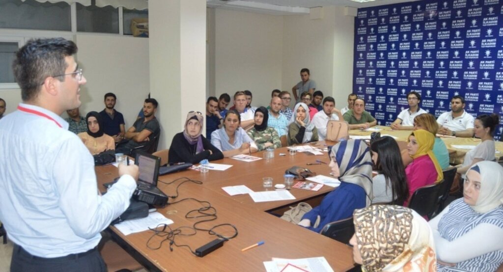 AK Parti İlkadım Gençlik Kollarından farkındalık çalışması