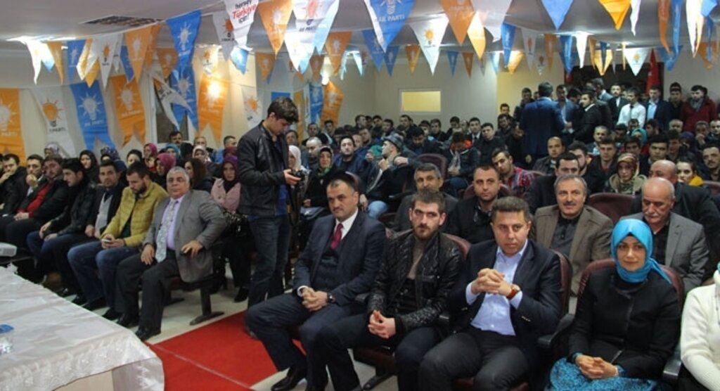 AK Parti Salıpazarı İlçe Gençlik Kolları Başkanlığı'na Murat Şensoy seçildi