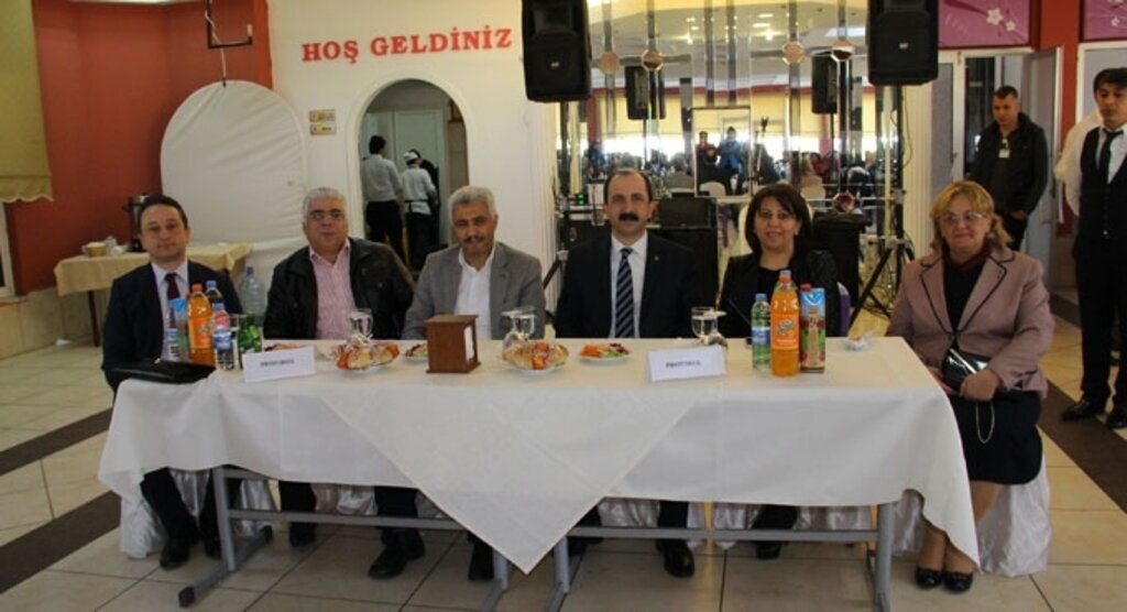 Ak Parti Samsun İl Kadın Kolları Başkanlığı'ndan Kaynaşma Yemeği