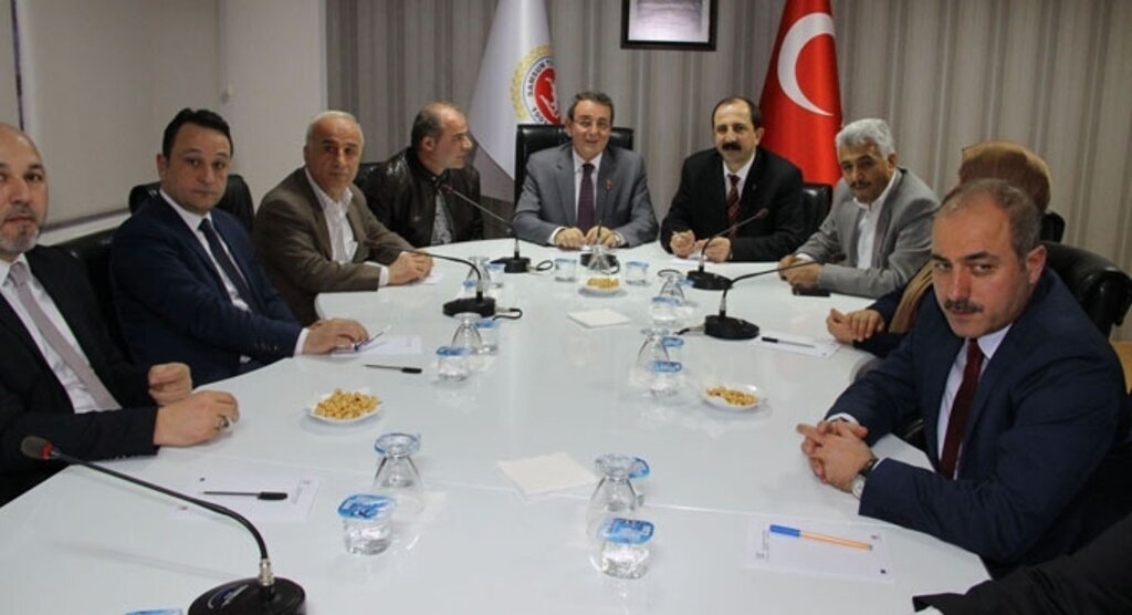 AK Parti Samsun İl Teşkilatı'ndan Borsa ve Oda ziyaretleri