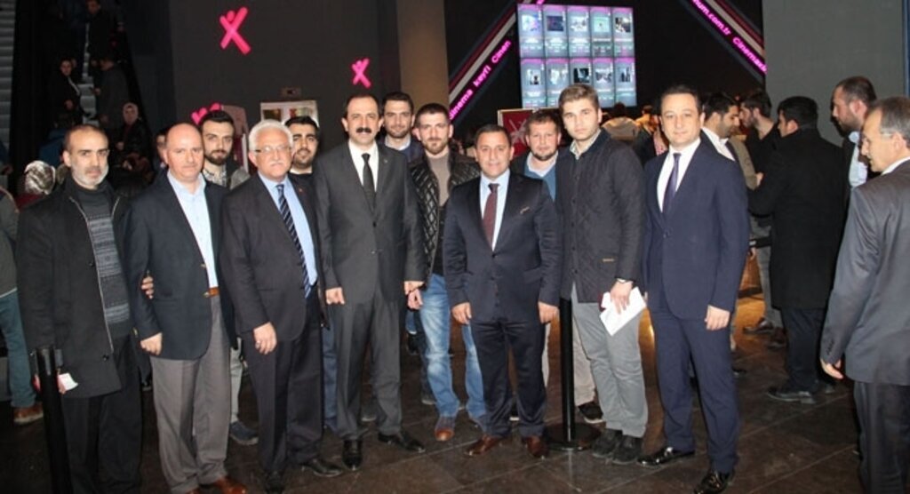 AK Parti Samsun Teşkilat üyeleri K.O.Z filmini izledi