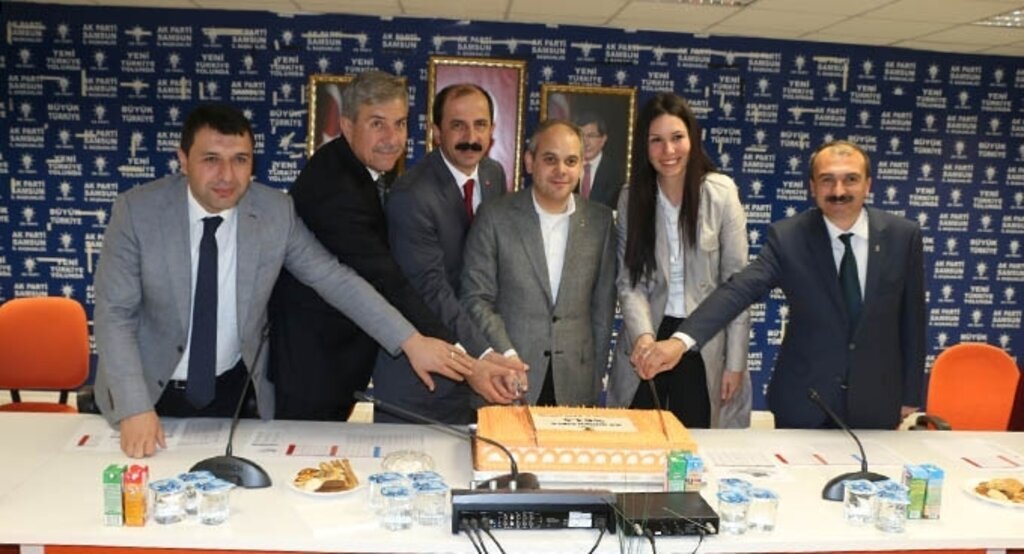 AK Parti Yüzde 63,5’i kutladı