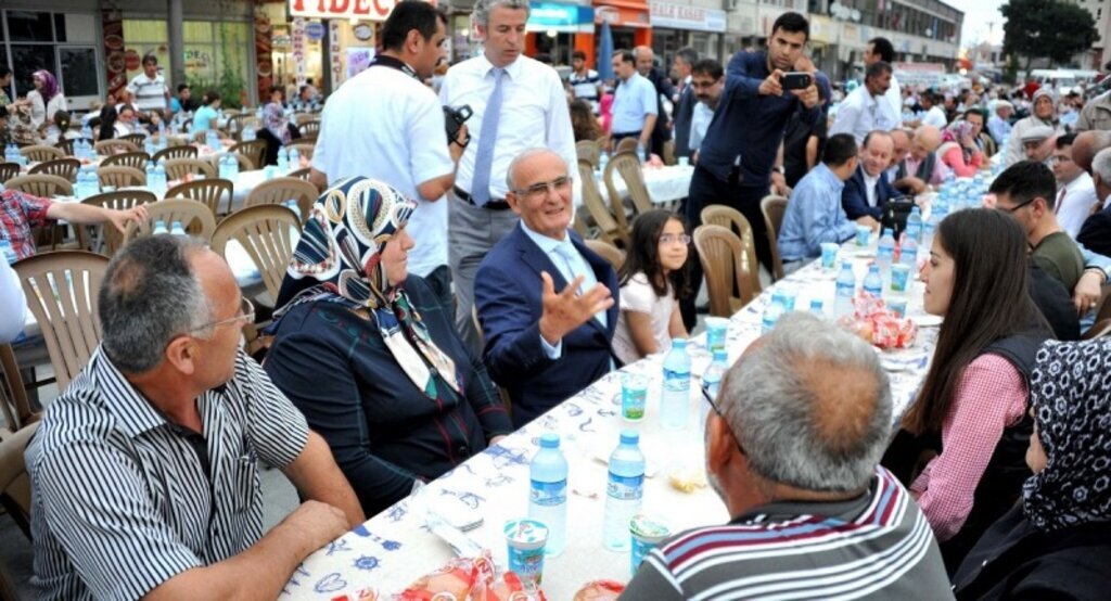 Alaçam’da birlik ve beraberlik iftarına yoğun katılım