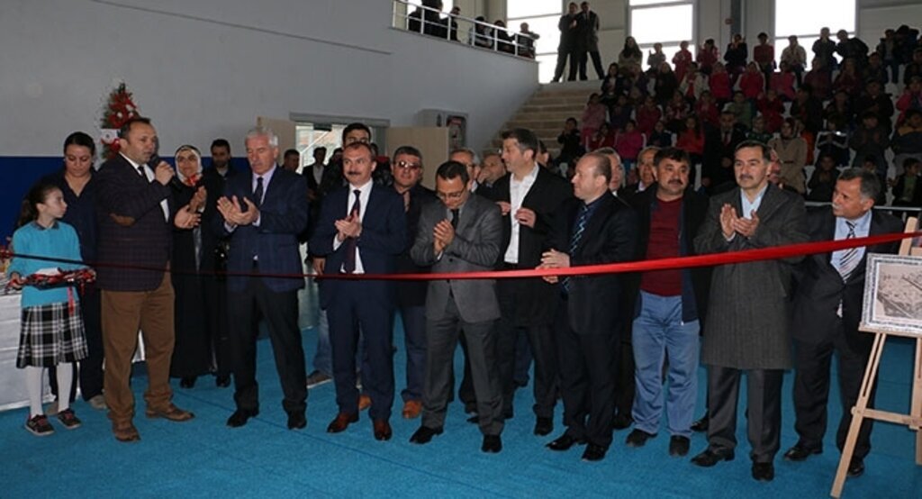 Alaçam’da Çanakkale fotoğraf sergisi ve kitap fuarı açıldı