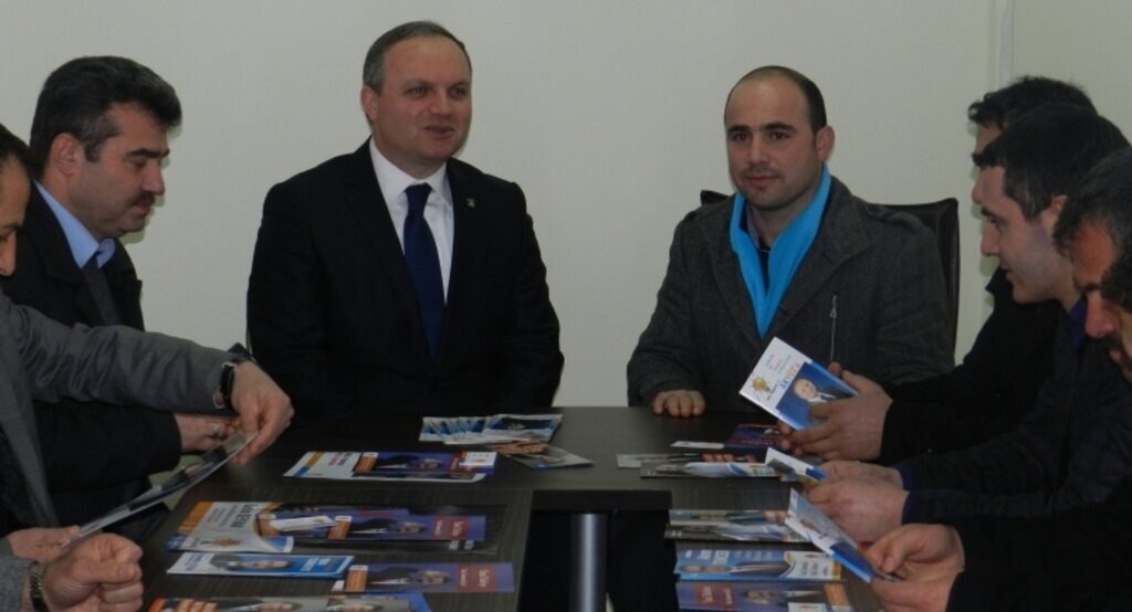 Ali Akyüz'den teşkilatlara çıkarma