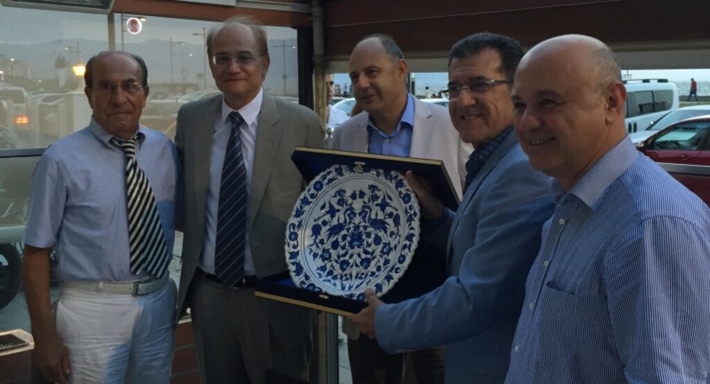 Altındişli'ye teşekkür plaketi