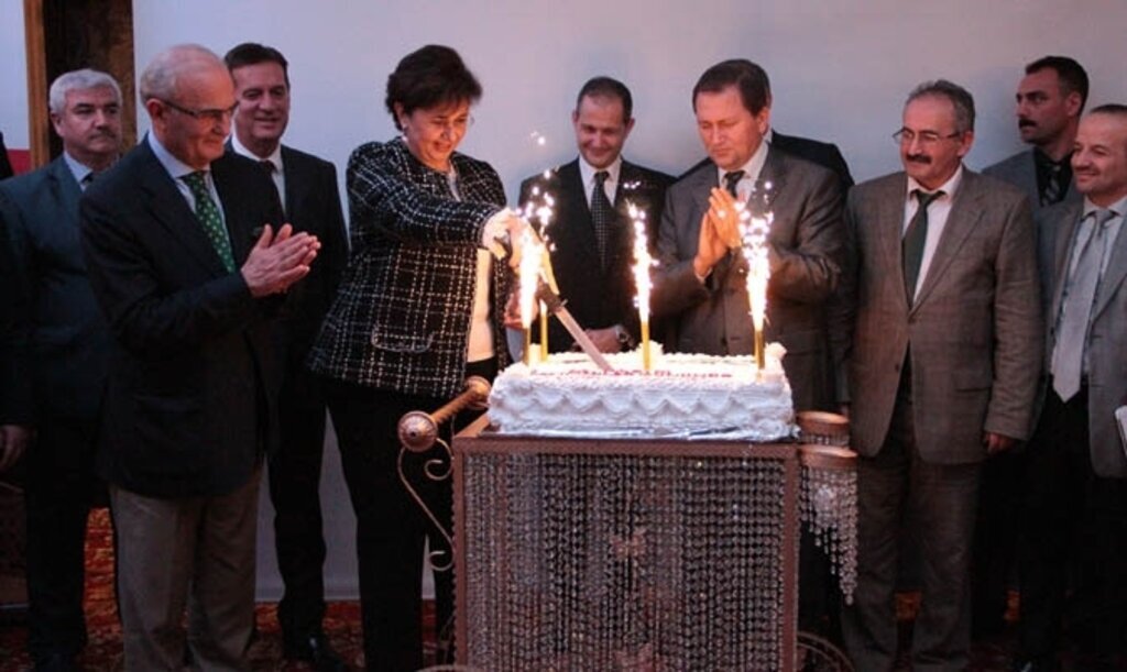 Anadolu Vakfı'ndan öğretmenlere ödül