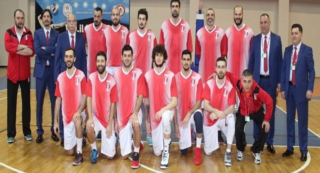 Anakent çeyrek finalde