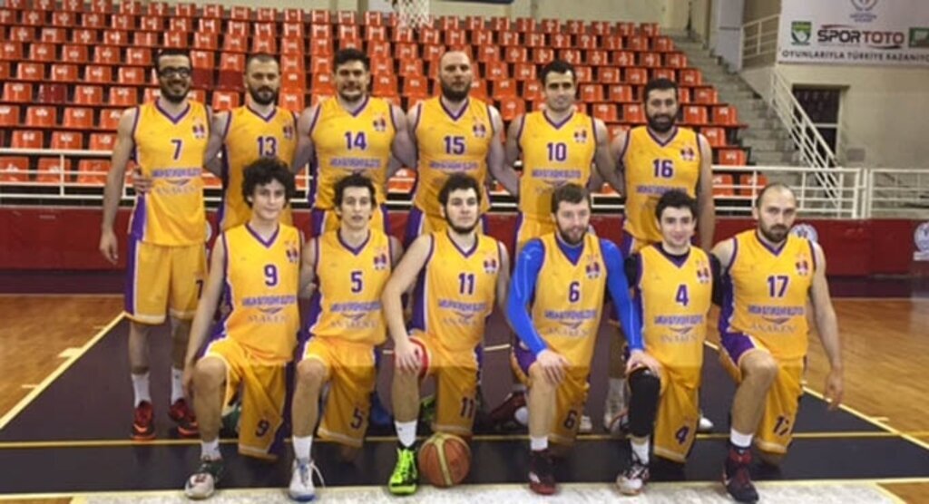 Anakent Sakarya'yı ezdi geçti