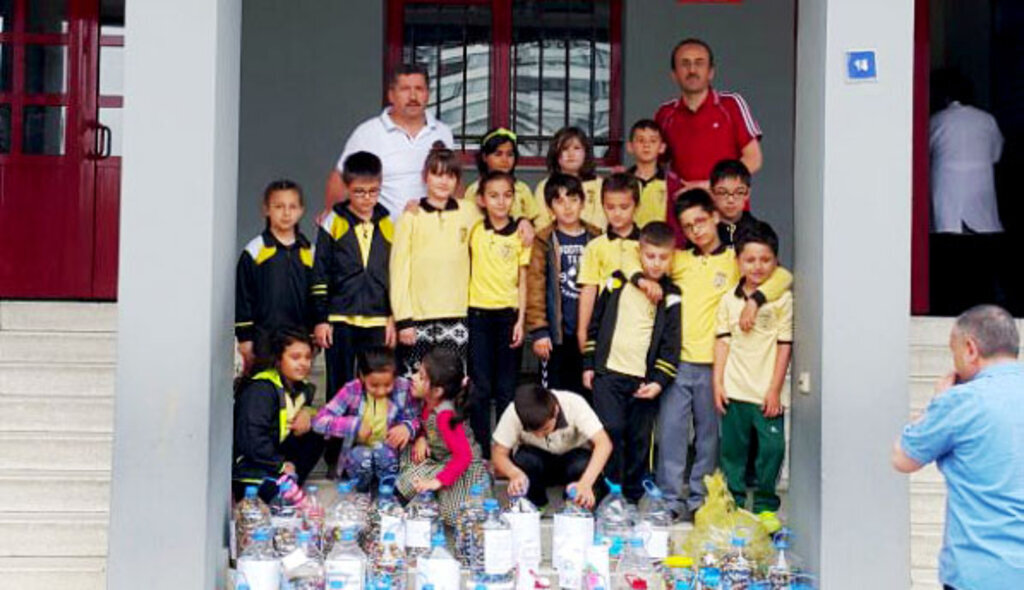 Arıburnu İlkokulu'ndan çevre duyarlılığı