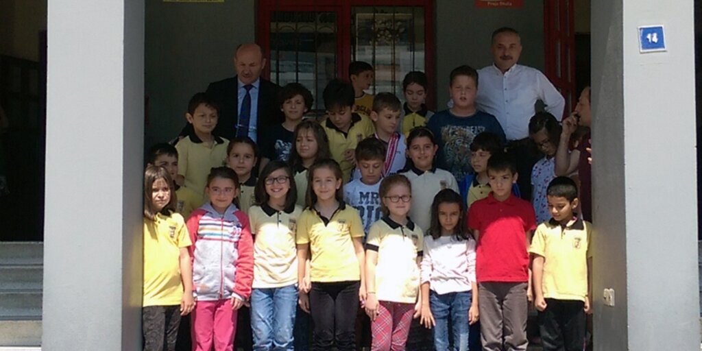 Arıburnu Okulu'ndan çevreye katkı