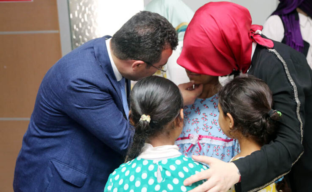 Atakum Belediyesi'nden mülteci çocuklara bayramlık sürprizi