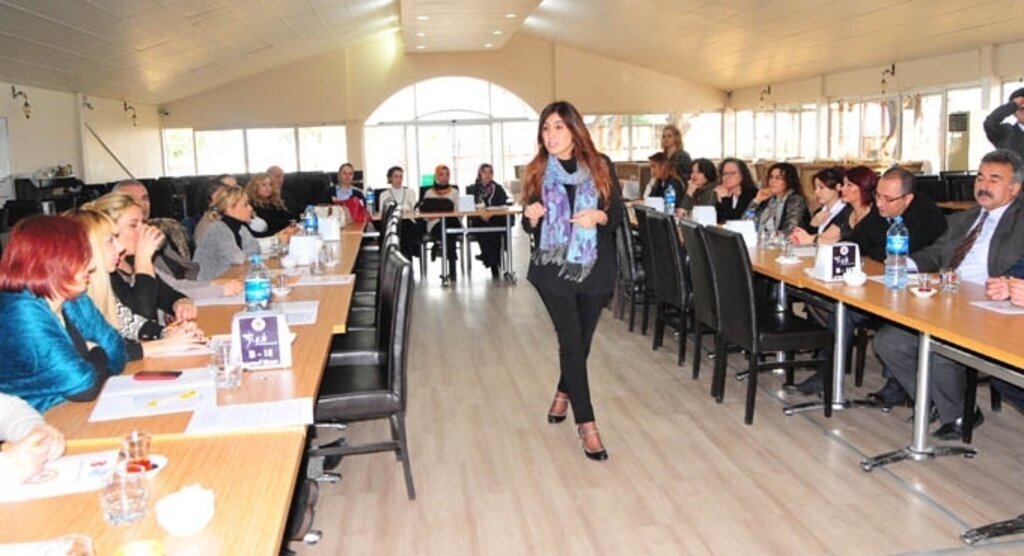 Atakum Belediyesi'nden 'Kadına Yönelik Şiddete Hayır' semineri