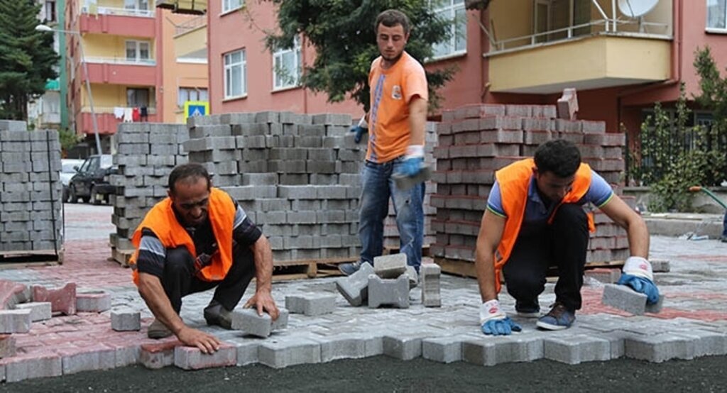 Atakum'da '185 bin metrekare parke taşı döşendi'