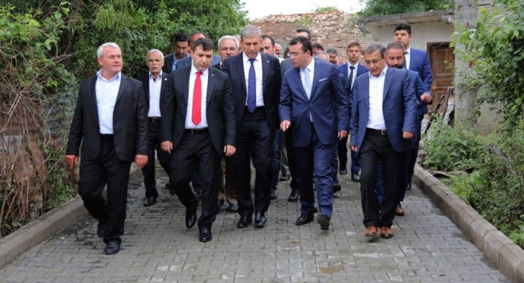 Atakum'da mahallesi hizmete doyan Muhtar’dan talep