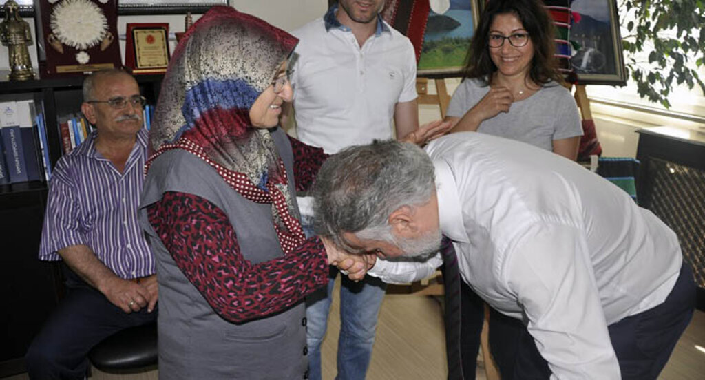 Ayvacık'ta bayramlaşma