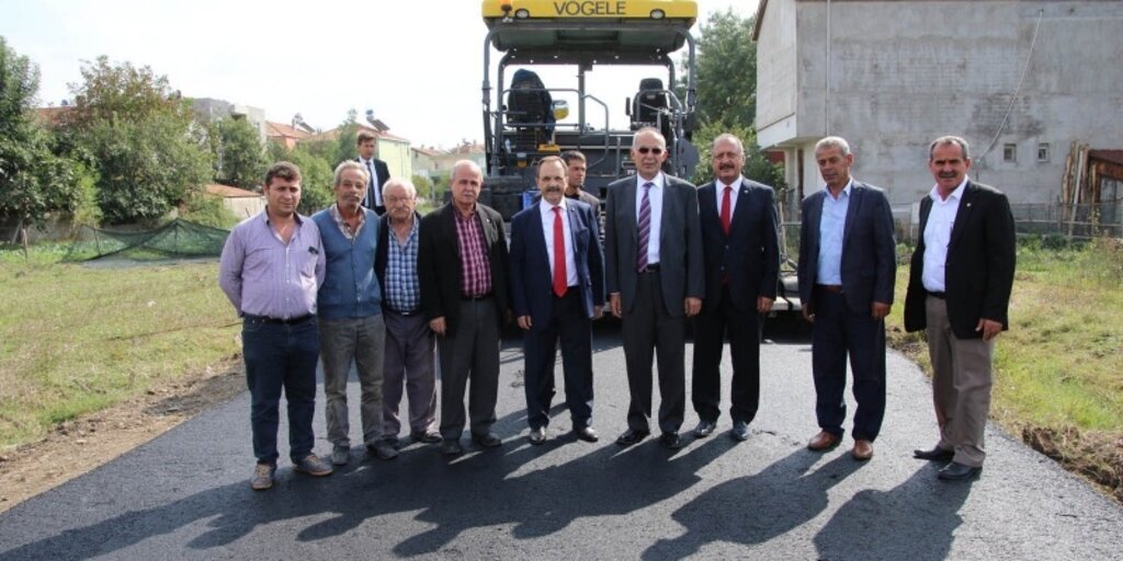 Bafra’da asfalt çalışmaları gazi paşa mahallesi’nde sürüyor