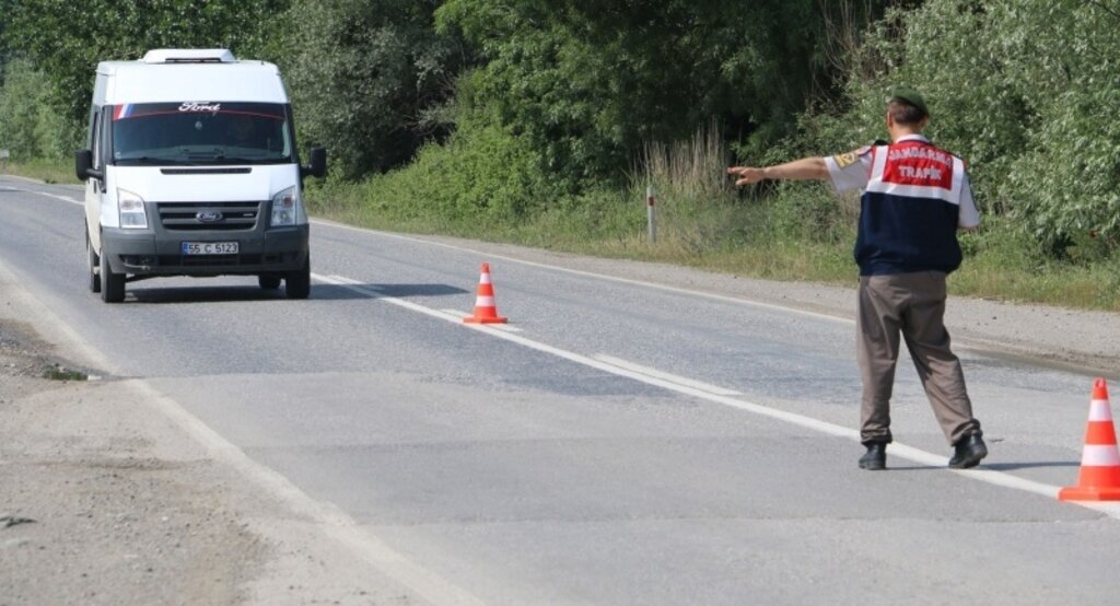 Bafra'da jandarmadan trafik denetimleri