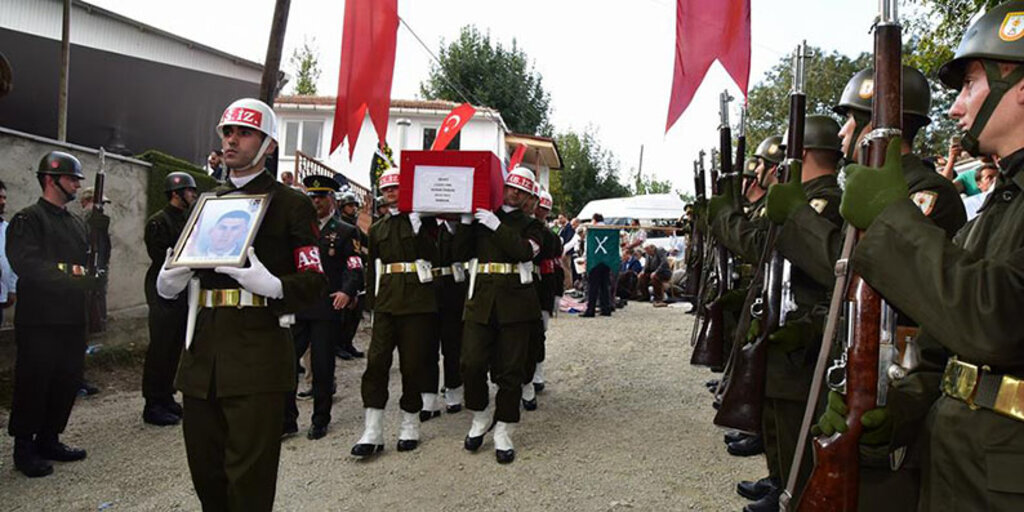 Bafralı Şehit Burak Perçin son yolculuğuna uğurlandı