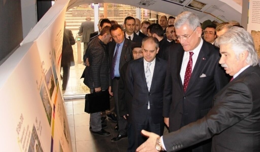 Bakan Bozkır, Samsun Kent Müzesi’ne hayran kaldı