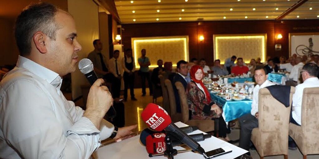 Bakan Çağatay Kılıç Samsunlularla sahur yaptı