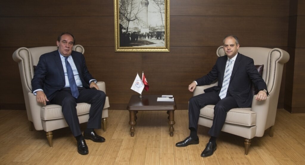 Bakan Çağatay Kılıç TFF Başkanı Demirören’i kabul etti