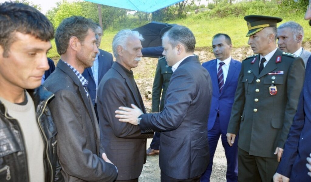 Bakan Kılıç'tan Şehit Ferdullah Kaygusuz'un ailesine taziye ziyareti