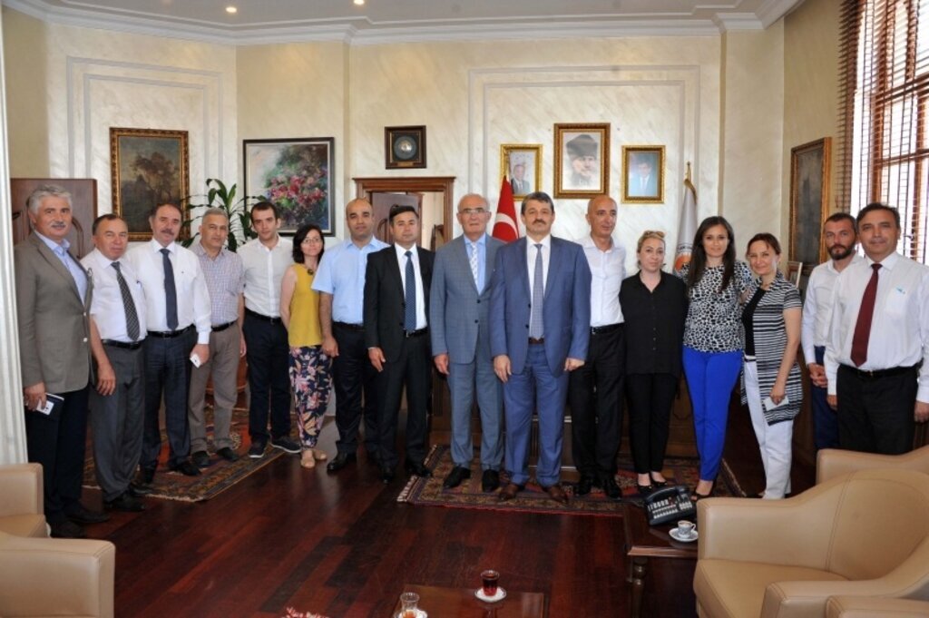 Bartın Belediye Başkanı Akın Başkan Yılmaz’ı ziyaret etti