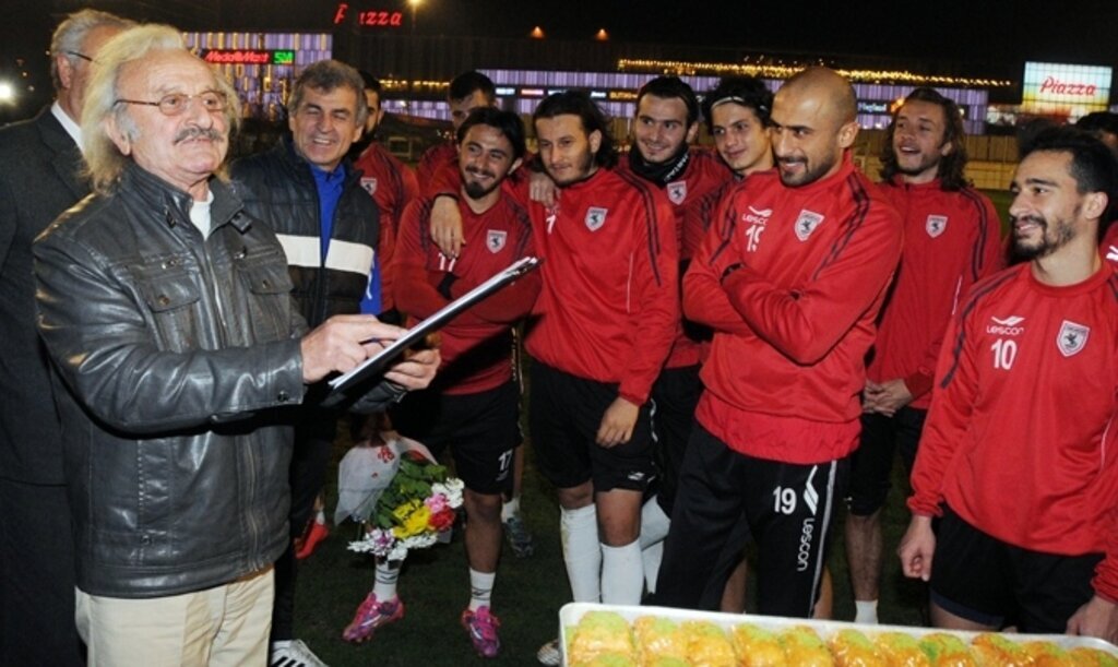 Baruthanelilerden Samsunspor'a moral ziyareti