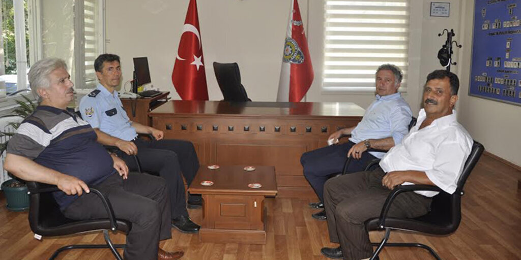 Başkan Belur Ayvacık'a yeni atanan İlçe Emniyet Amirliği Şaffak'ı ziyaret etti