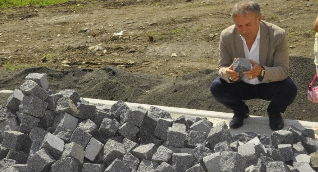 Başkan Belur projeleri yerinde inceledi