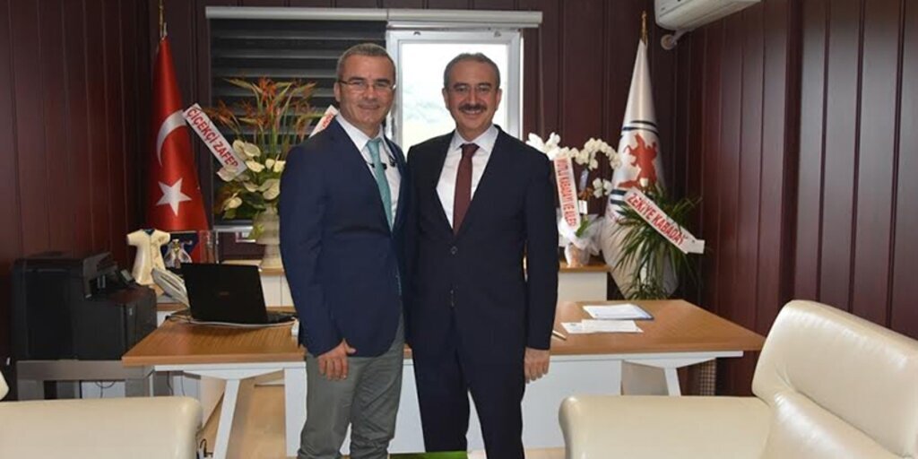 Başkan Dündar Rektör Bilgiç’i Kutladı