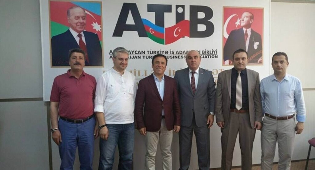 Başkan Genç Bakü'de yüzleri güldürdü