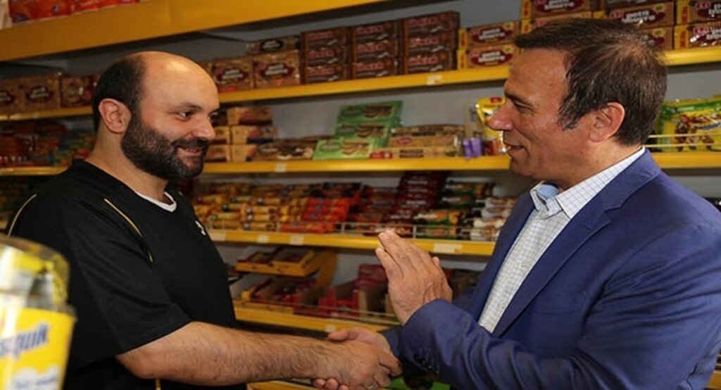 Başkan Genç esnafla bayramlaştı